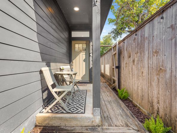 7409 Avenue K, Houston TX 77011
