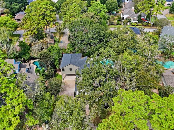 4907 Pine Garden Drive E, Kingwood TX 77345