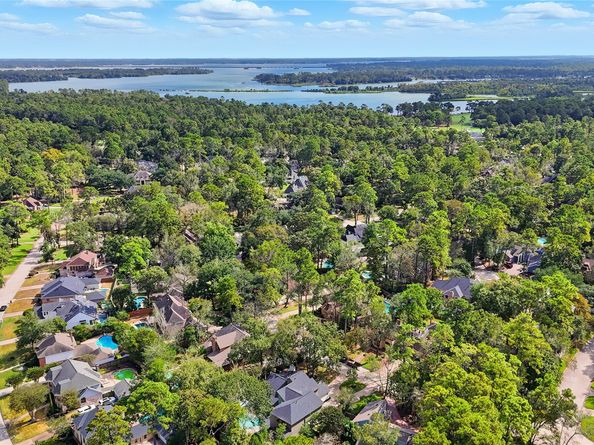 4907 Pine Garden Drive E, Kingwood TX 77345