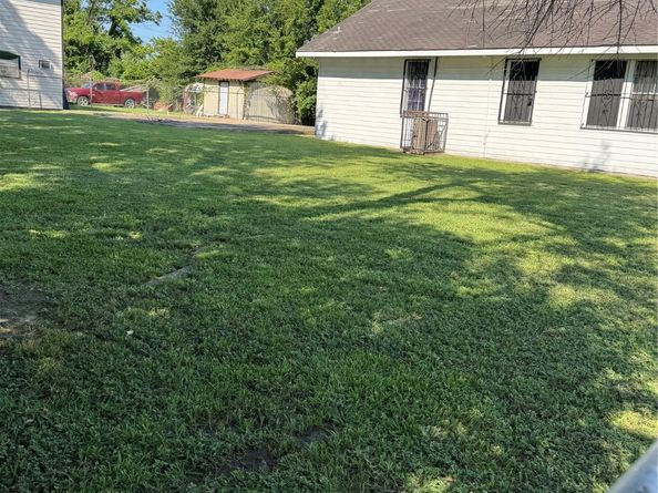 1603 Campbell Street, Houston TX 77009