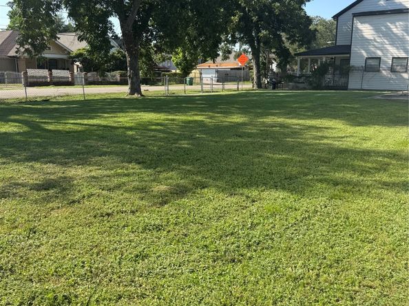1603 Campbell Street, Houston TX 77009