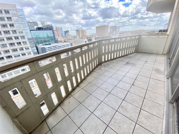 2016 Main Street 1403, Houston TX 77002
