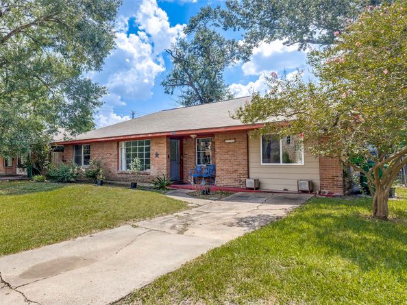 2007 Hewitt Drive, Houston TX 77018