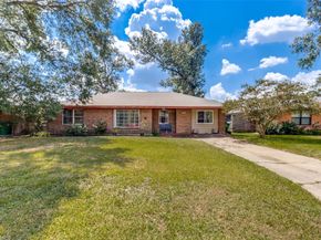 2007 Hewitt Drive, Houston TX 77018