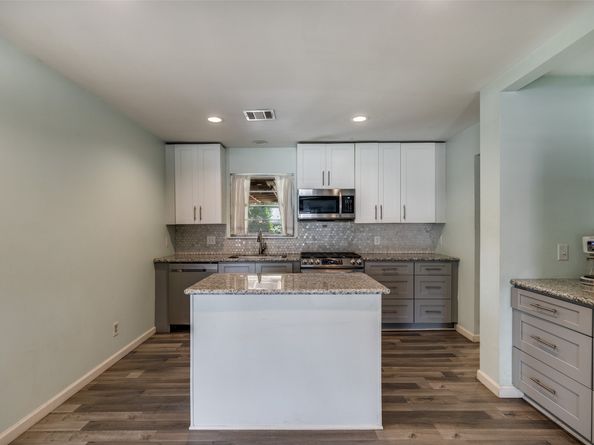 2007 Hewitt Drive, Houston TX 77018