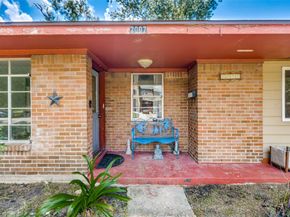 2007 Hewitt Drive, Houston TX 77018