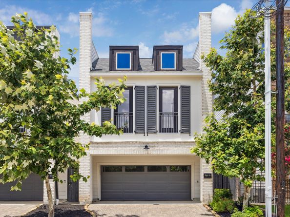 852 Fisher Street A, Houston TX 77018