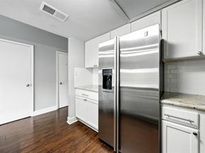 14711 Barryknoll Lane 35, Houston TX 77079
