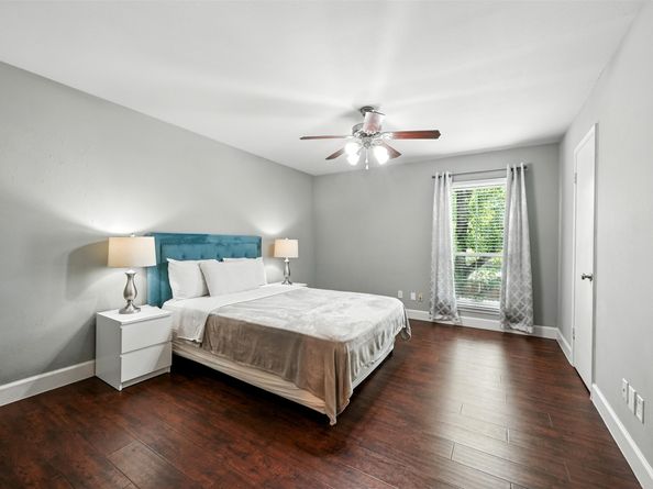 14711 Barryknoll Lane 35, Houston TX 77079