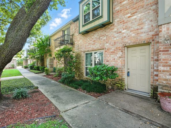 14711 Barryknoll Lane 35, Houston TX 77079