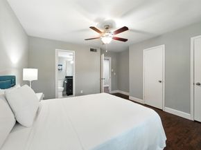 14711 Barryknoll Lane 35, Houston TX 77079