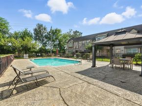 14711 Barryknoll Lane 35, Houston TX 77079