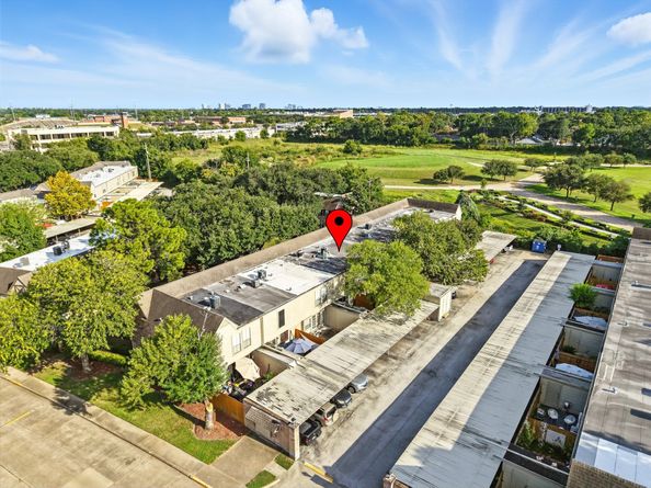 14711 Barryknoll Lane 35, Houston TX 77079