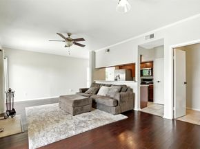 18809 Egret Bay Boulevard 214, Webster TX 77058