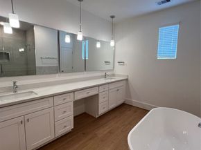 7609 & 7611 Victory Reserve St Street, Houston TX 77088