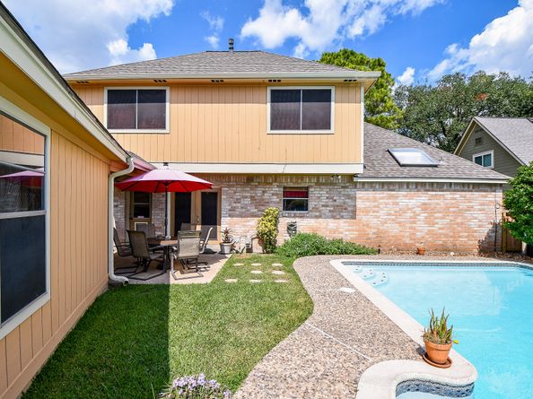 1230 Crossfield Drive, Katy TX 77450