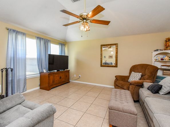 14915 Willow Hearth Drive, Houston TX 77084