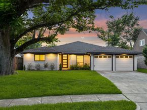 1423 Mapleton Drive, Houston TX 77043