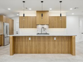 1423 Mapleton Drive, Houston TX 77043