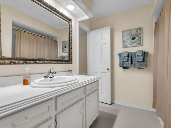 11310 Bassdale Drive, Houston TX 77070