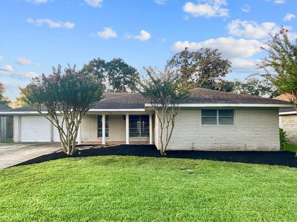 4818 Knickerbocker Street, Houston TX 77035