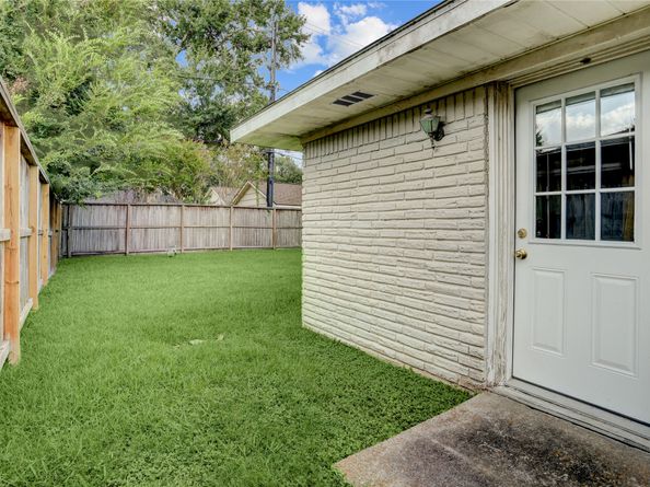 4818 Knickerbocker Street, Houston TX 77035