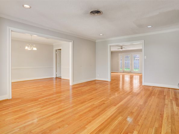4818 Knickerbocker Street, Houston TX 77035