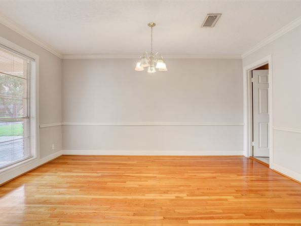 4818 Knickerbocker Street, Houston TX 77035