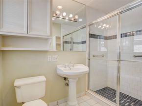 4818 Knickerbocker Street, Houston TX 77035