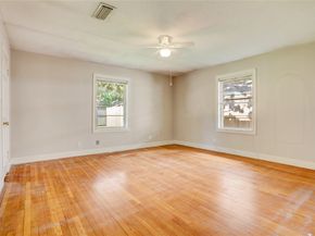 4818 Knickerbocker Street, Houston TX 77035