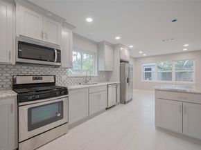 8314 Burning Hills Drive, Houston TX 77071