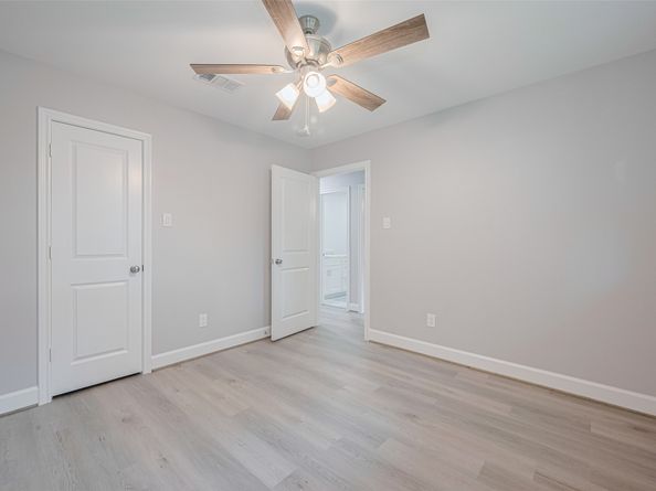 8314 Burning Hills Drive, Houston TX 77071