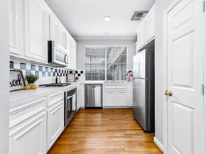 1422 Crocker Street, Houston TX 77019