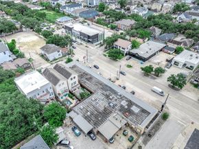 1422 Crocker Street, Houston TX 77019