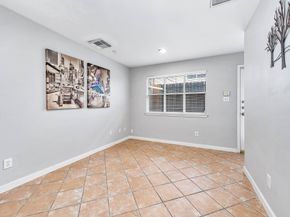 1422 Crocker Street, Houston TX 77019