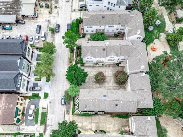 1422 Crocker Street, Houston TX 77019