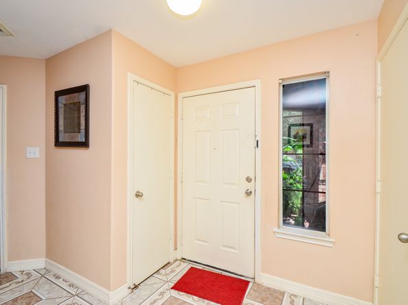 6039 Lark Haven Lane, Houston TX 77085