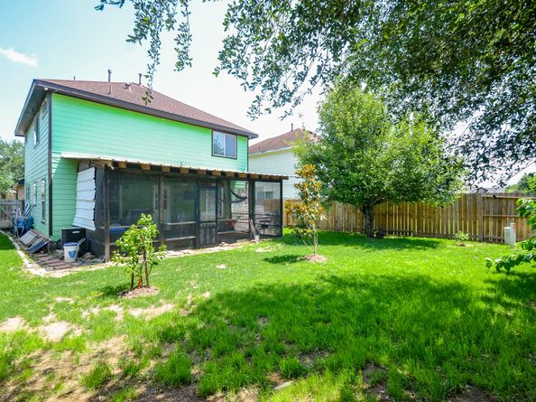 6039 Lark Haven Lane, Houston TX 77085