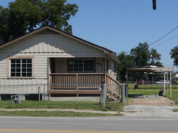 4825 Weaver Road, Houston TX 77016