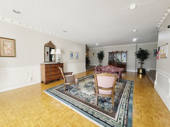 2700 Bellefontaine Street B1, Houston TX 77025