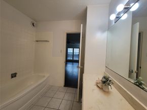 2700 Bellefontaine Street B1, Houston TX 77025