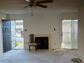 10827 S Braes Bend Dr, Houston TX 77071