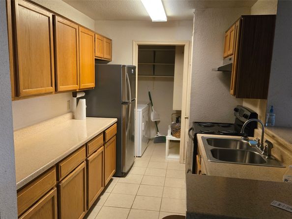 10827 S Braes Bend Dr, Houston TX 77071