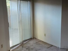 10827 S Braes Bend Dr, Houston TX 77071