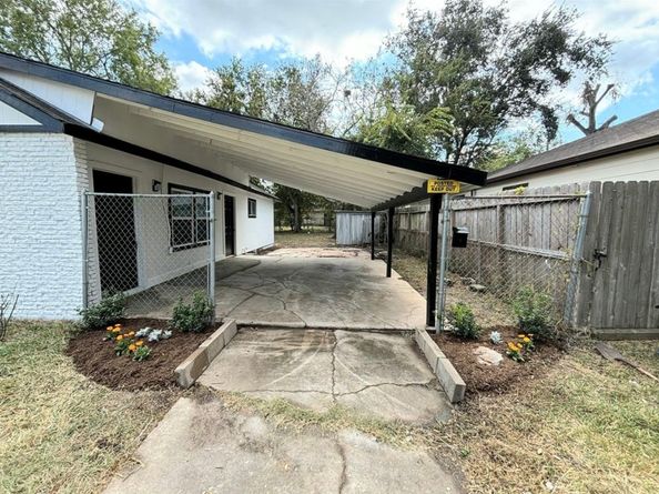 4418 Dacca Drive, Houston TX 77047