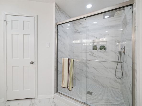 2502 Riverlawn Drive, Kingwood TX 77339