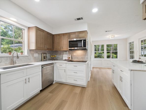 2502 Riverlawn Drive, Kingwood TX 77339