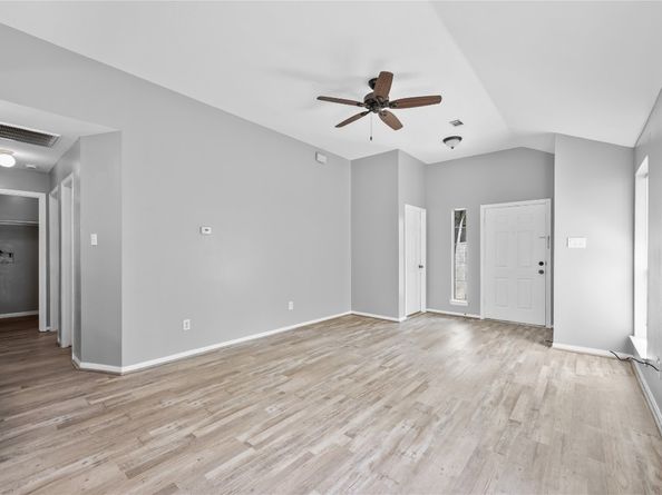 5418 Forest Bridge Way, Houston TX 77066