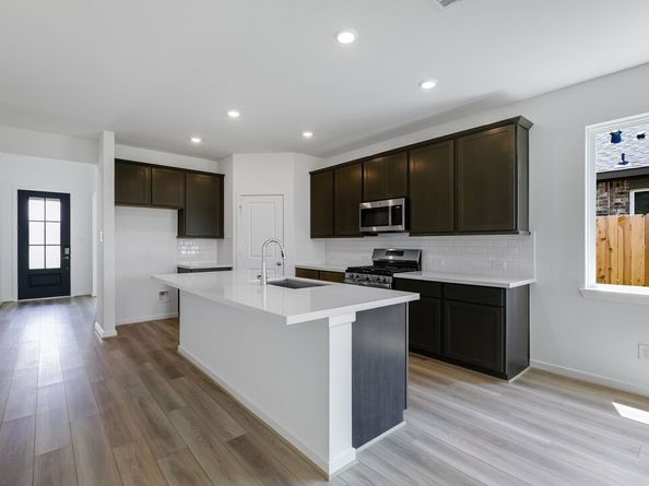 1123 Buffalo Run, Tomball TX 77375