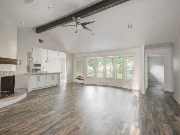 11007 Hillcroft Avenue, Houston TX 77096